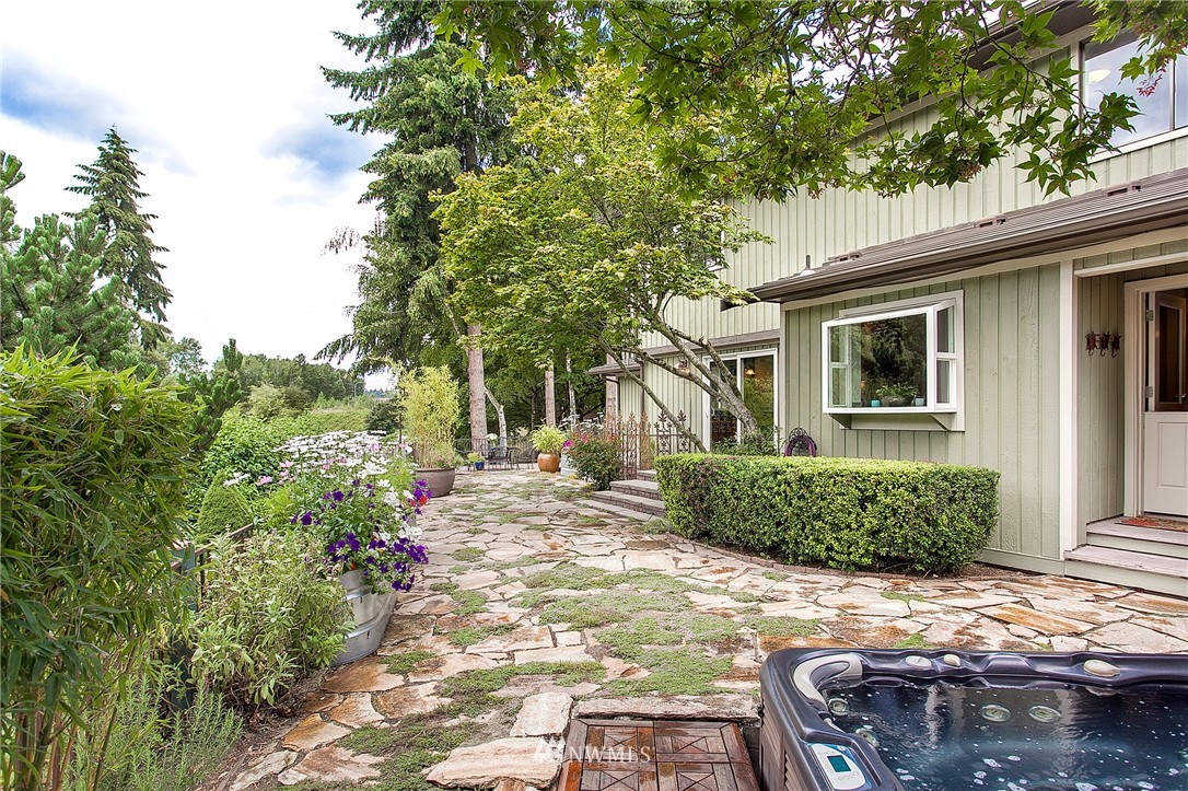 11103 Northeast 174th Street Bothell, WA 98011 - Photo 25 of 25 Gallery Image 25