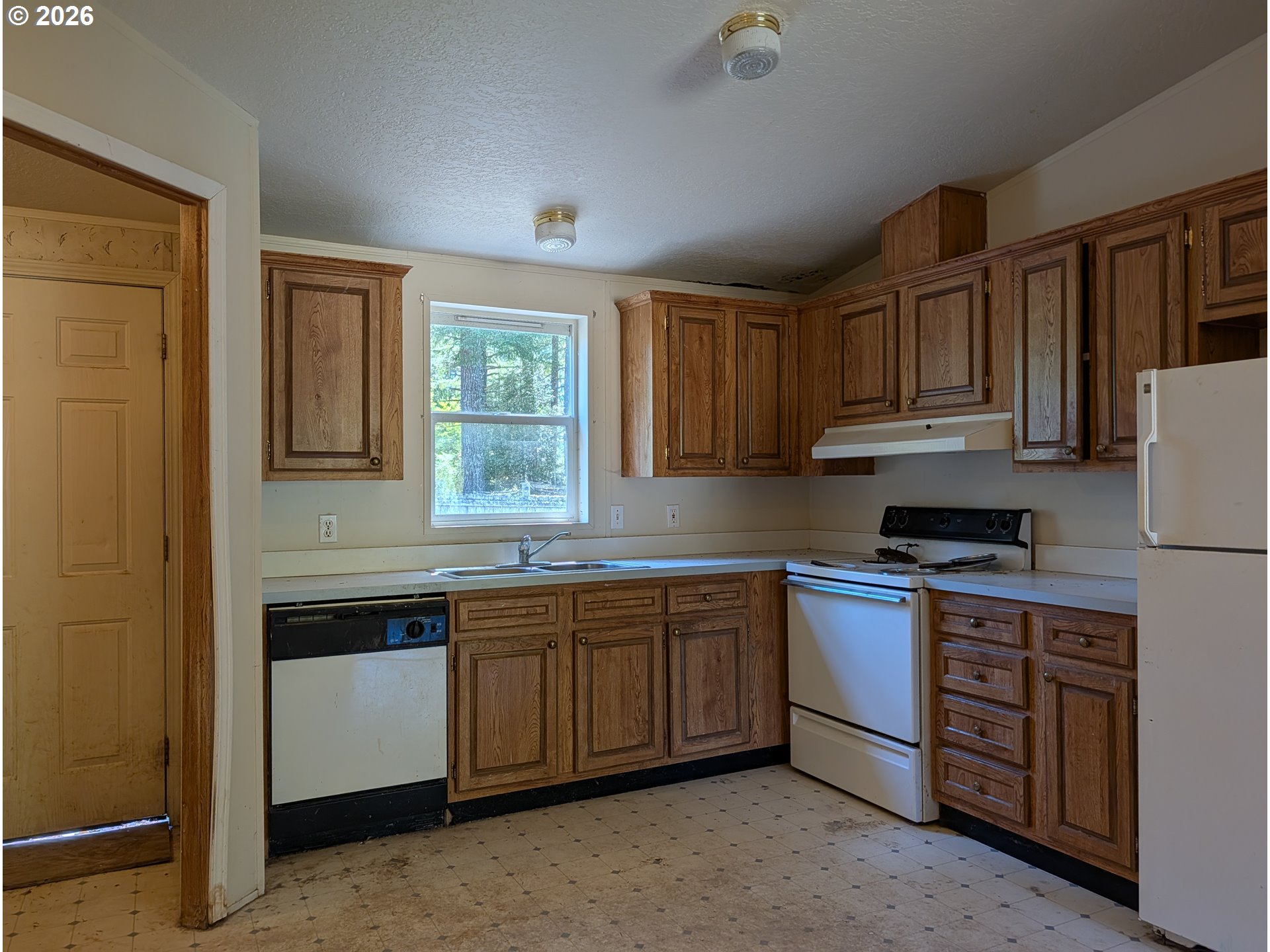 49241 Mountain View Road Oakridge, OR 97463 - Photo 20 of 46 Gallery Image 20