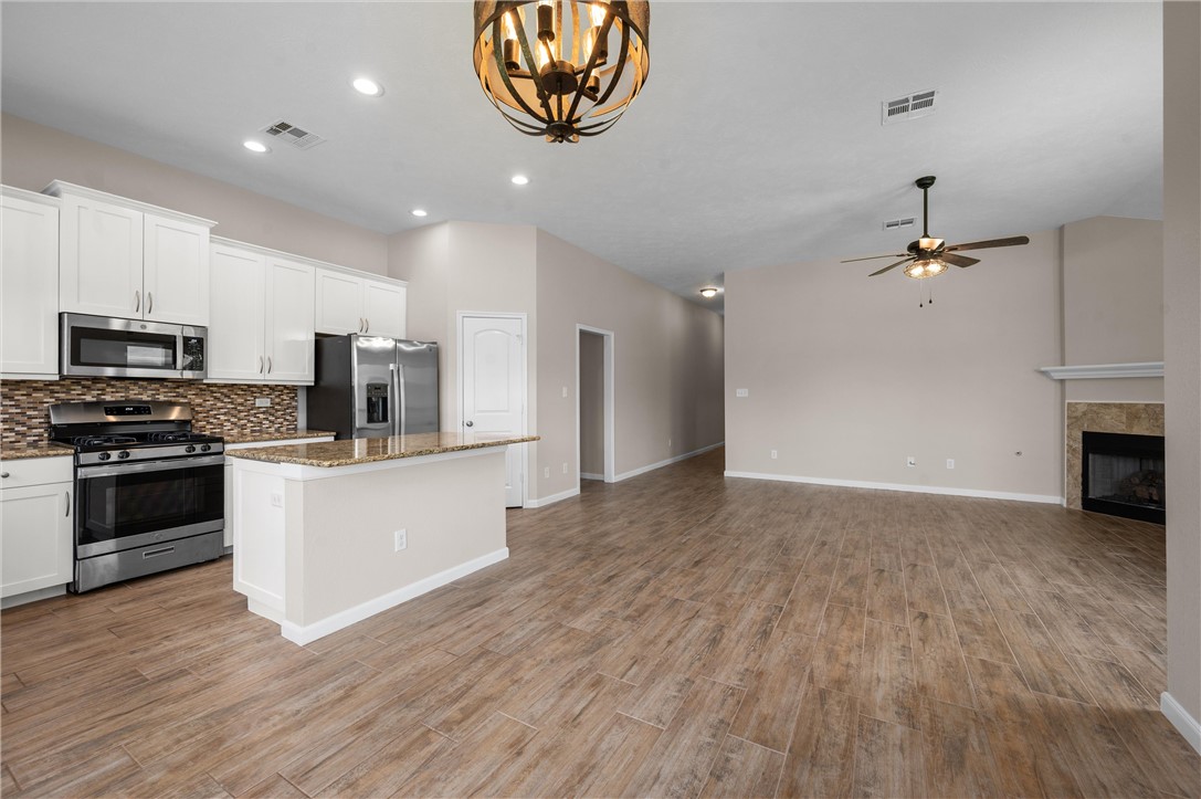 3075 Positano Loop Bryan, TX 77808 - Photo 10 of 20