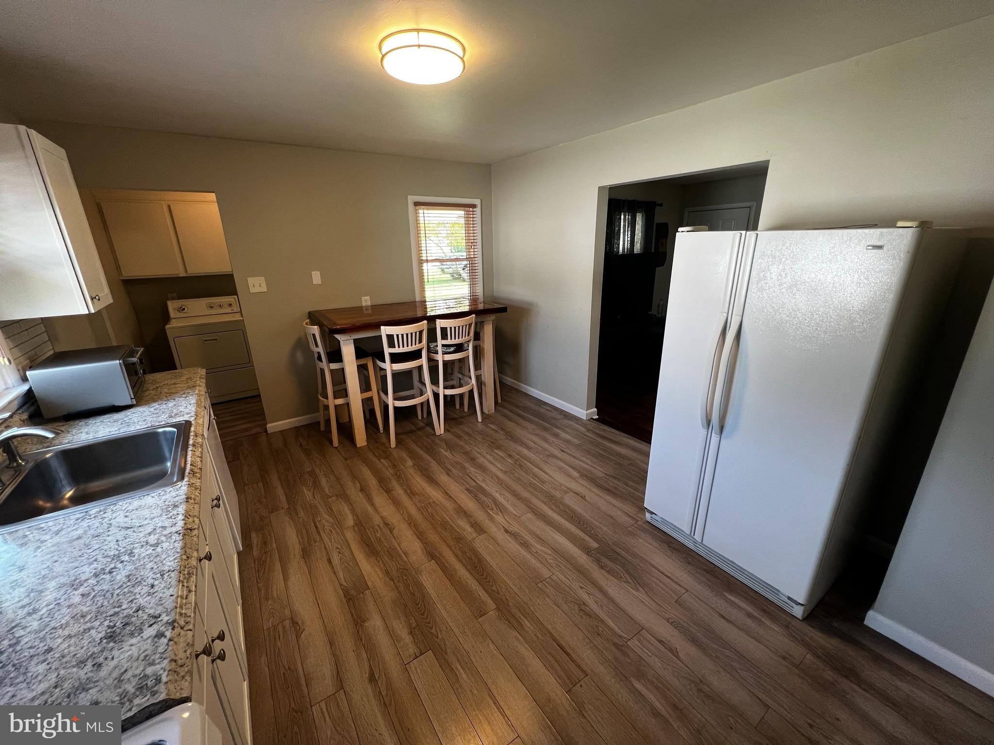 122 Harvard Road Pennsville, NJ 08070 - Photo 9 of 16 Kitchen