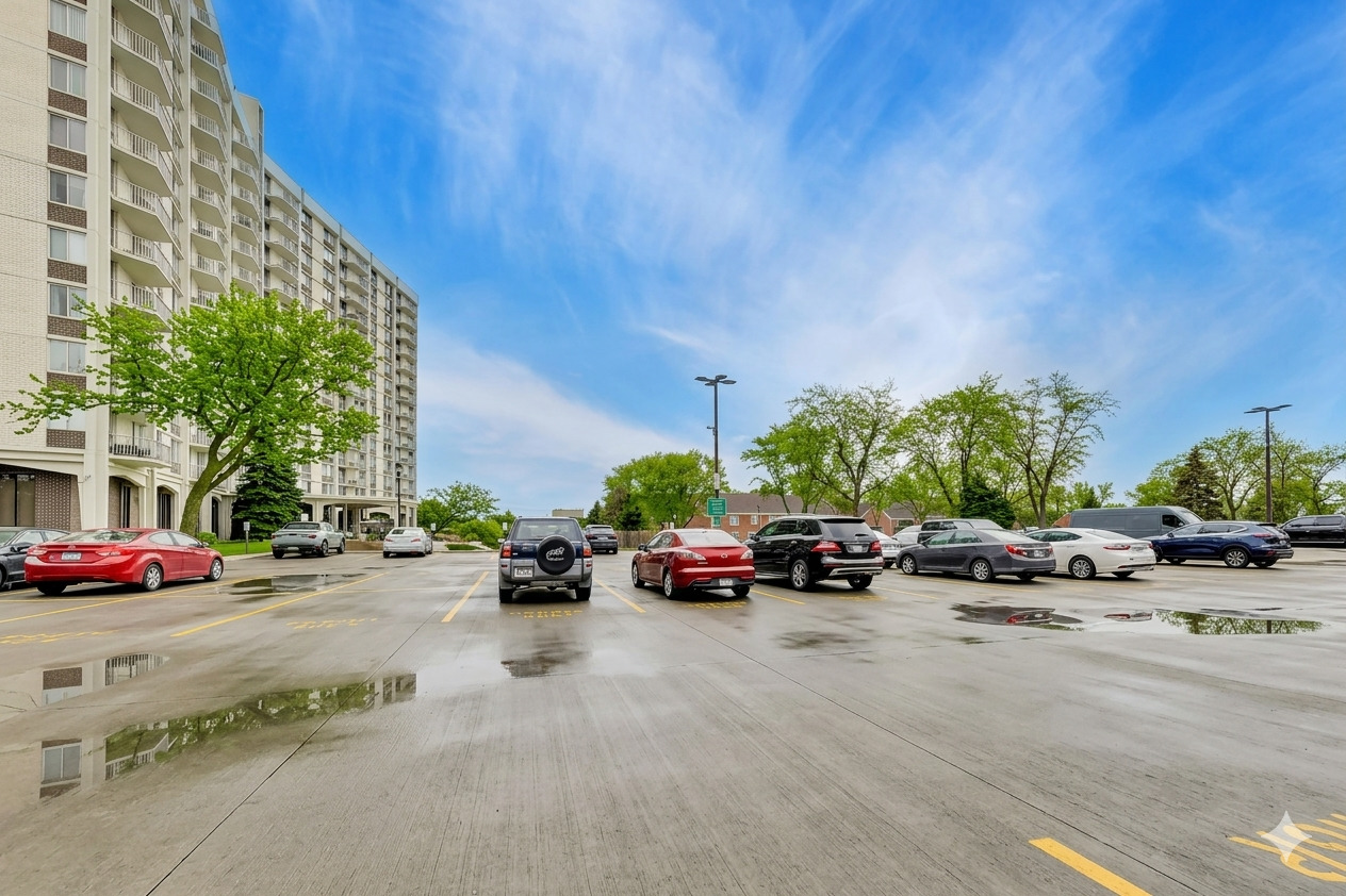 40 North Tower Road, Unit 16N Oak Brook, IL 60523 - Photo 29 of 29