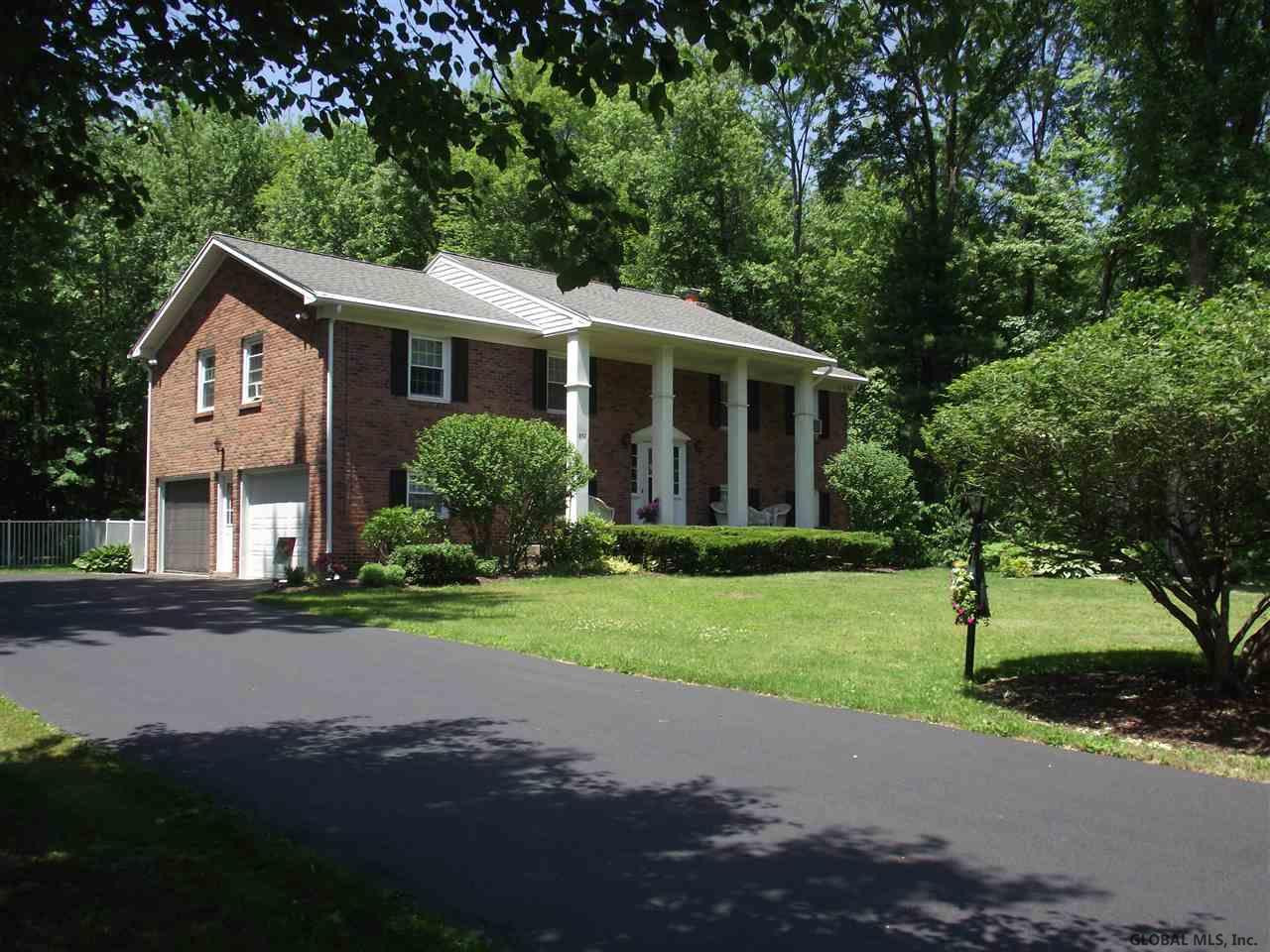 893 Randall Road Niskayuna, NY 12309 - Photo 2 of 23 Photo 2