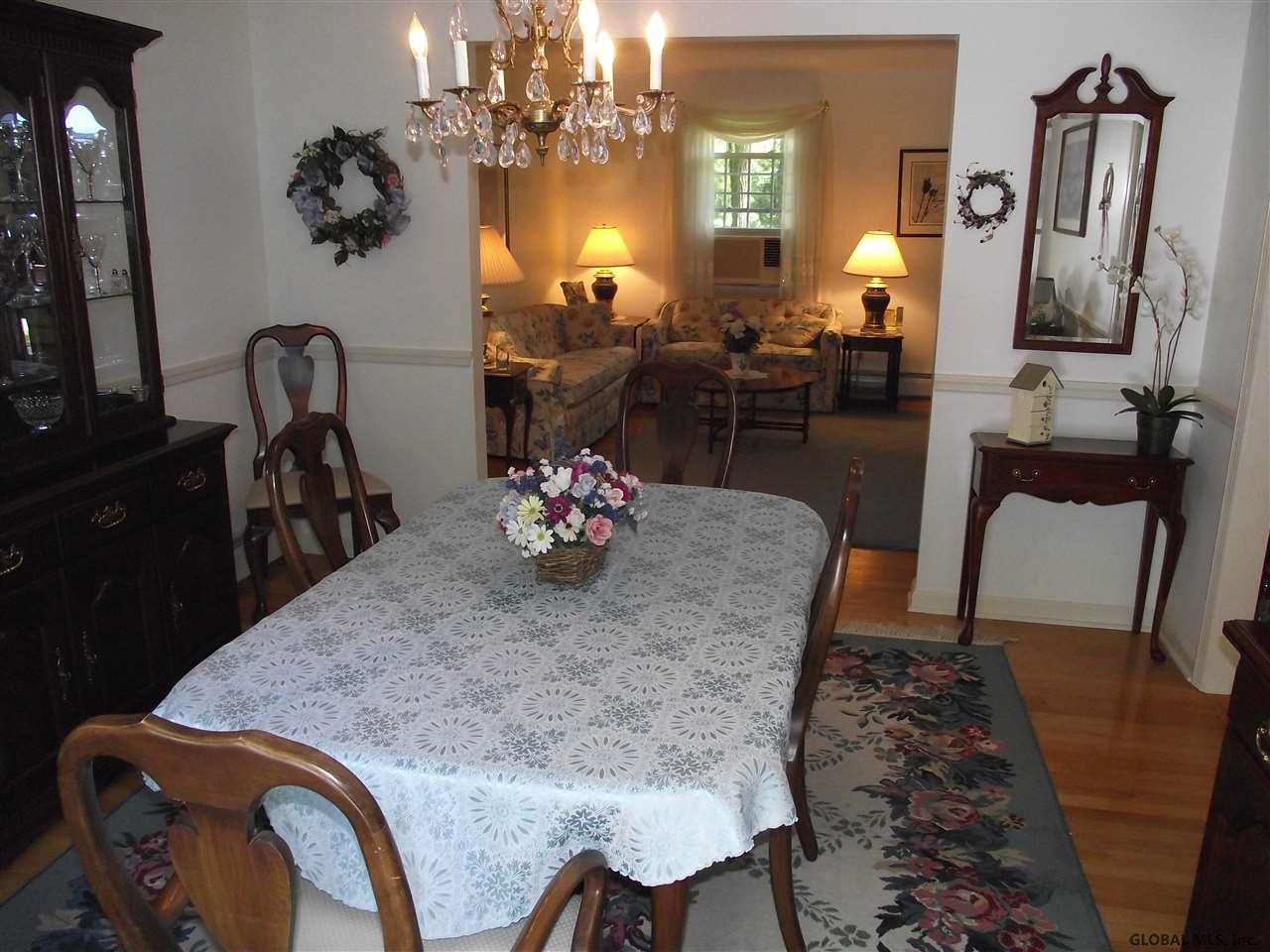 893 Randall Road Niskayuna, NY 12309 - Photo 8 of 23 Photo 8