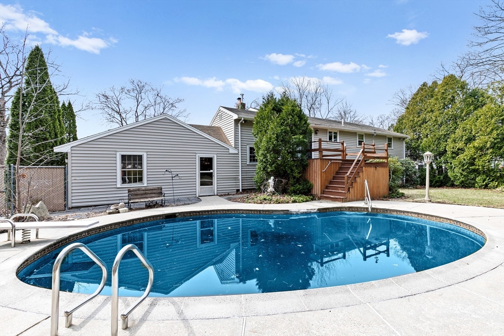 26 Leon Road Holbrook, MA 02343 - Photo 27 of 38