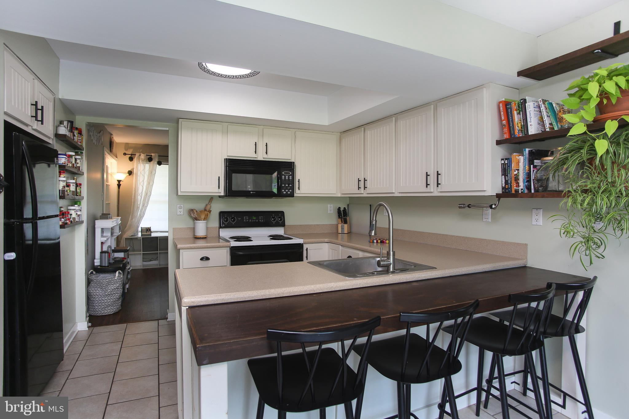 171 Elephant Road Dublin, PA 18917 - Photo 8 of 30 Kitchen