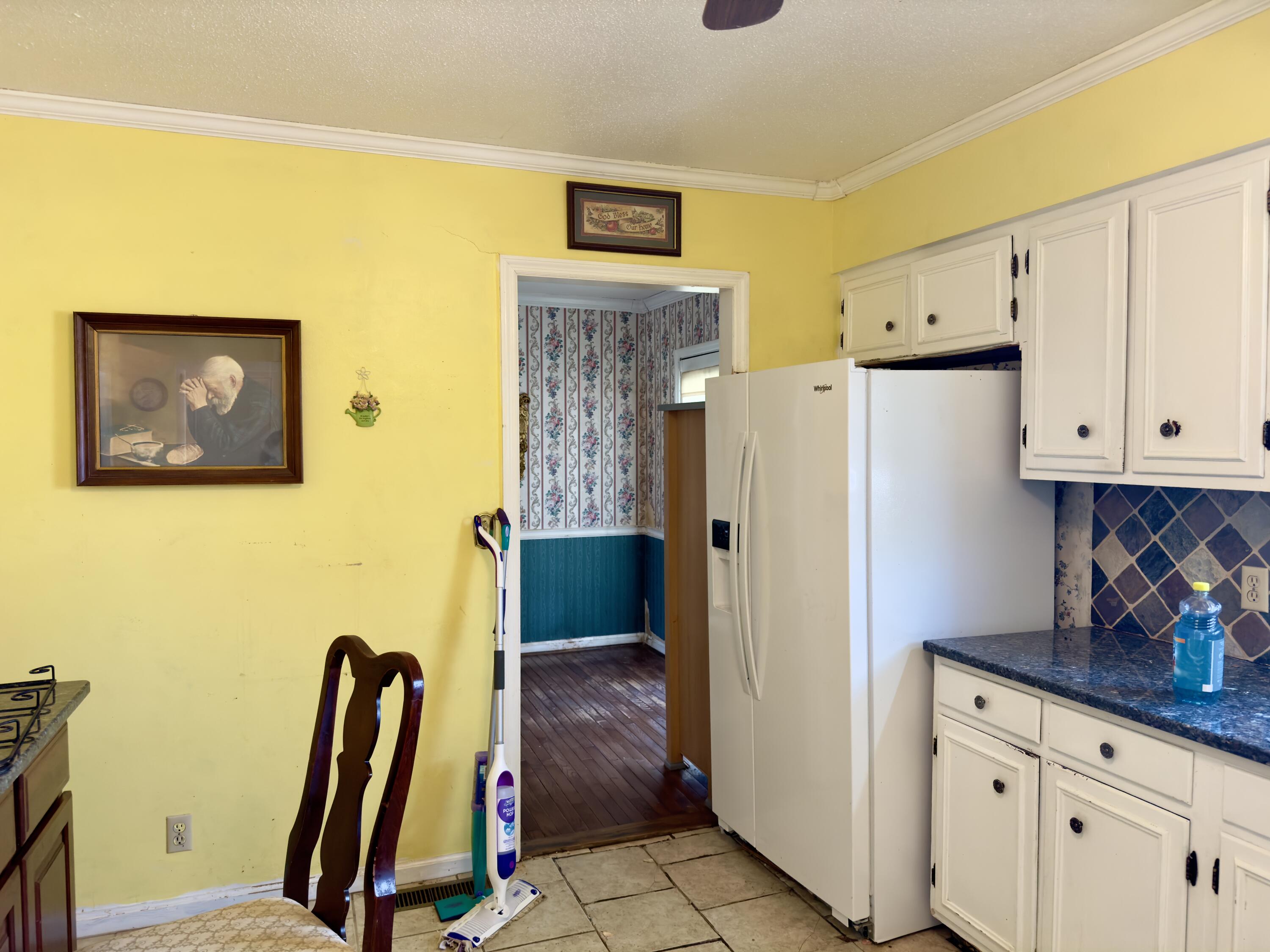 1633 Shadwick Cemetery Road Hixson, TN 37343 - Photo 8 of 39 Kitchen