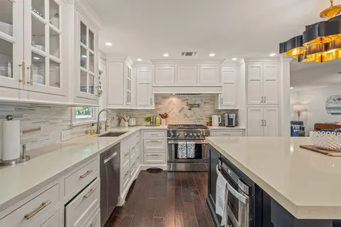 $1,799,990 | 4115 Bellaire Drive South, Fort Worth, TX 76109