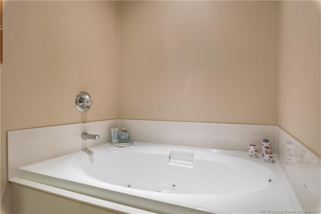 5528 Raintree Ridge Jeffersonville, IN 47130 - Photo 25 of 36 Gallery Image 25