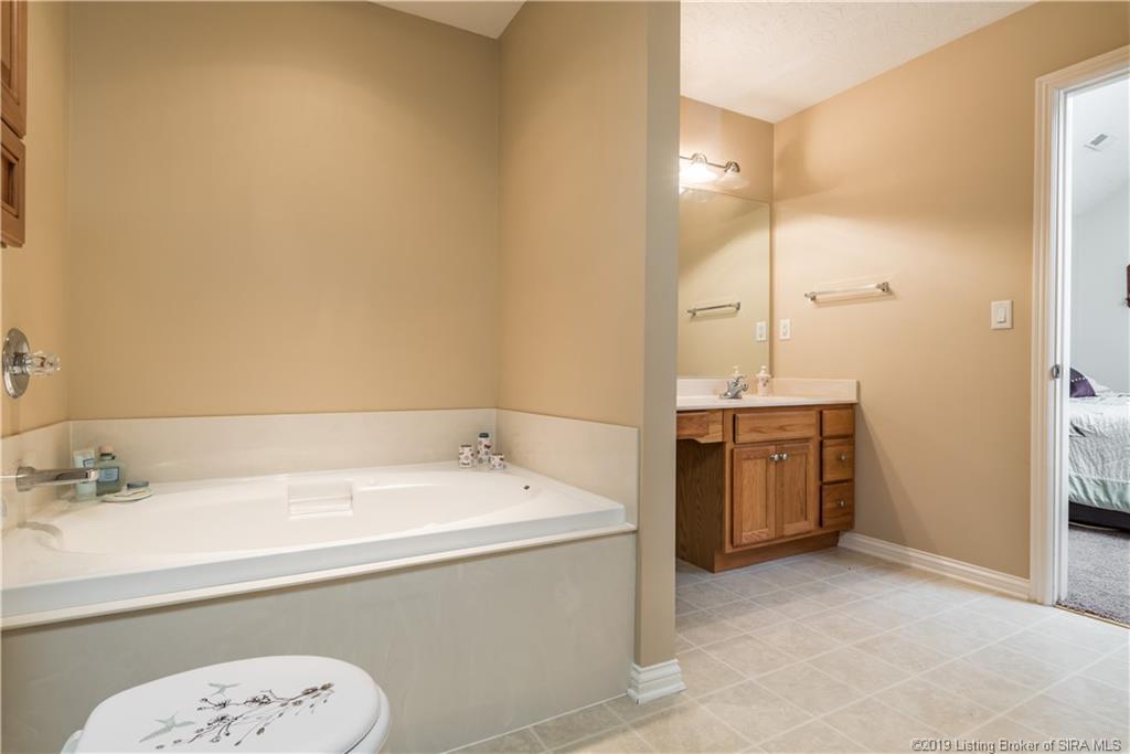 5528 Raintree Ridge Jeffersonville, IN 47130 - Photo 26 of 36 Gallery Image 26
