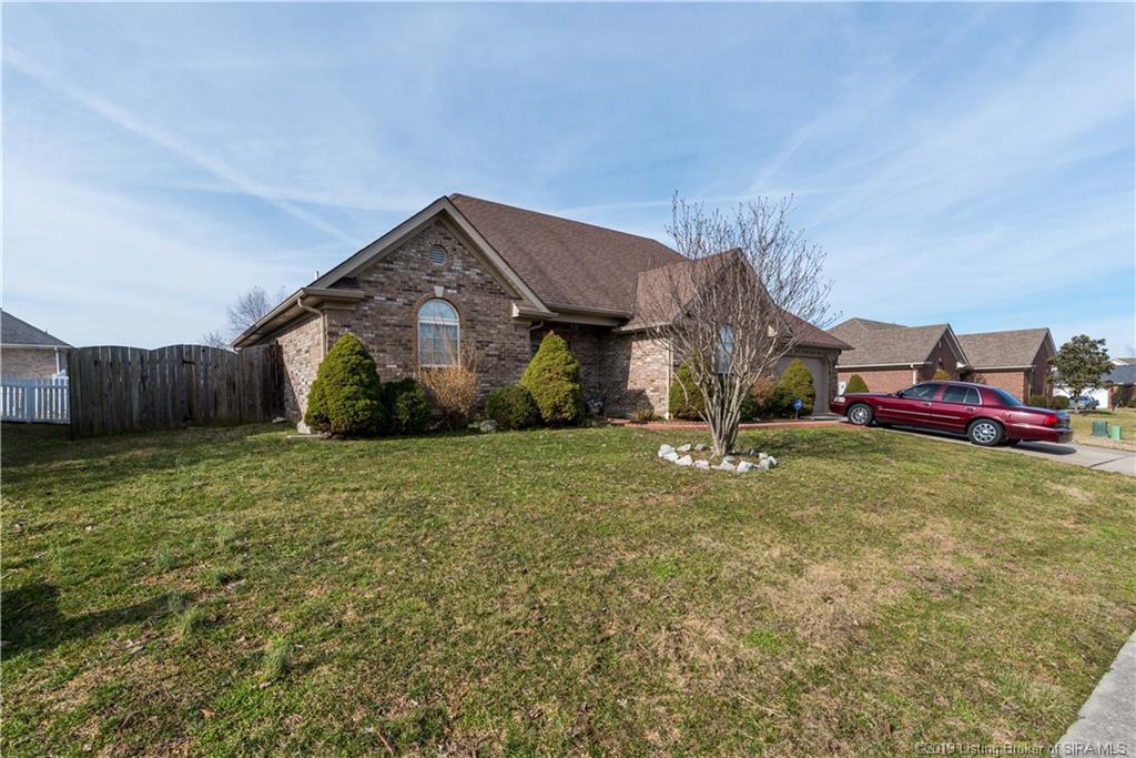 5528 Raintree Ridge Jeffersonville, IN 47130 - Photo 4 of 36 Gallery Image 4