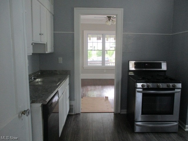 3157 Whitethorn Road Cleveland, OH 44118 - Photo 20 of 30
