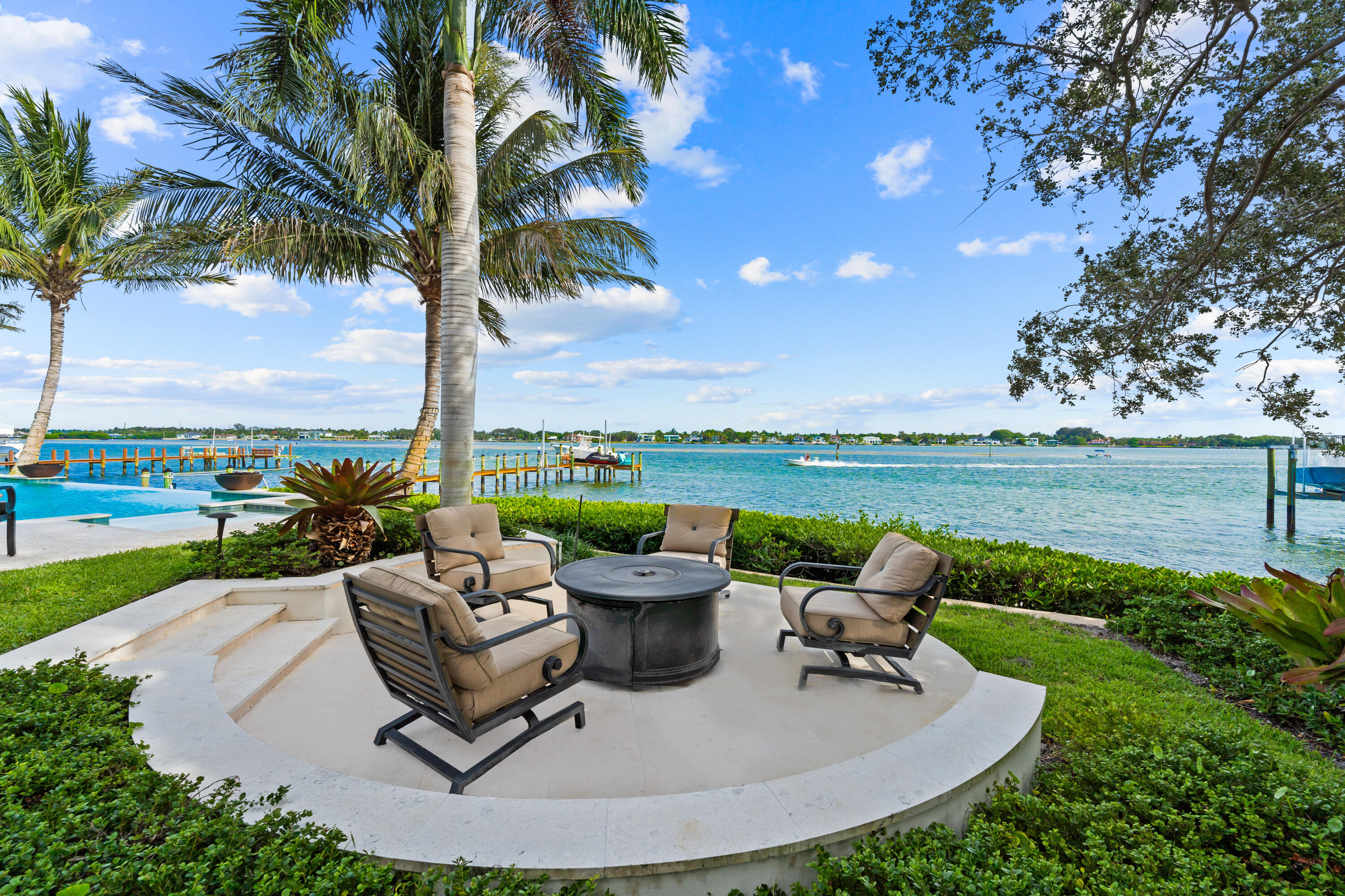18714 Rio Vista Drive Jupiter, FL 33469 - Photo 68 of 105 40_134