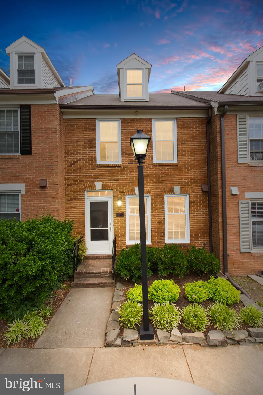 438 West Glebe Road Alexandria, VA 22305 - Photo 2 of 38