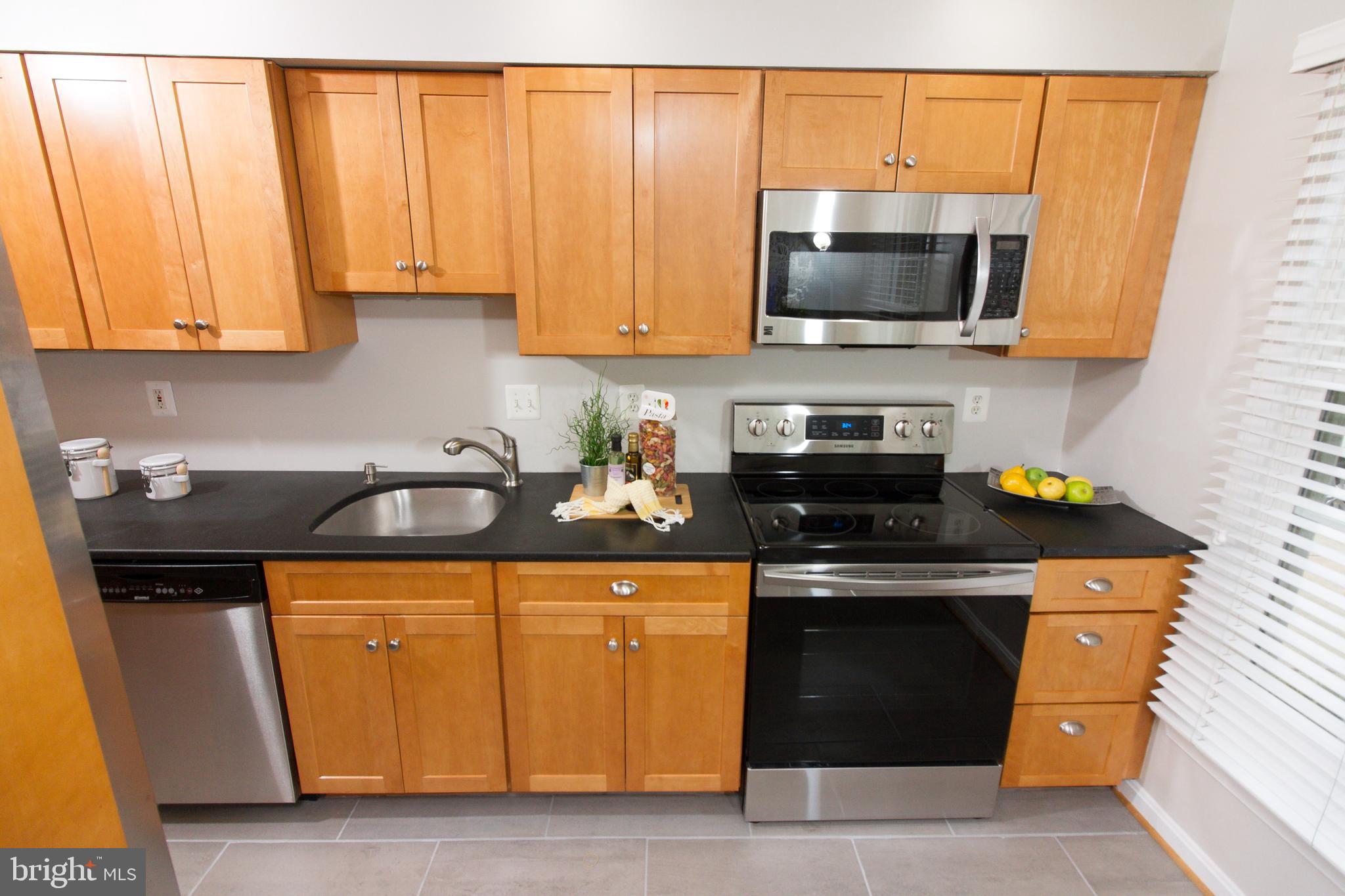 438 West Glebe Road Alexandria, VA 22305 - Photo 12 of 38