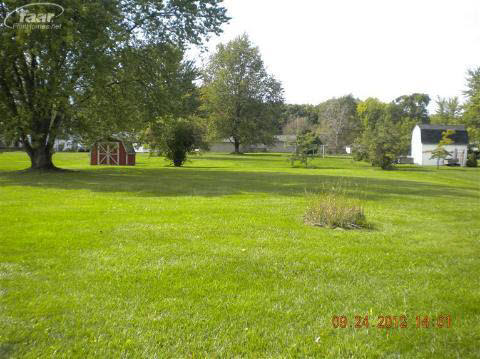 7158 Riegler Street Grand Blanc, MI 48439 - Photo 13 of 14 20197674-12.JPG