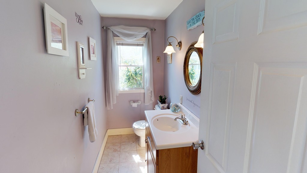347 Common Street Walpole, MA 02081 - Photo 9 of 16 Gallery Image 9