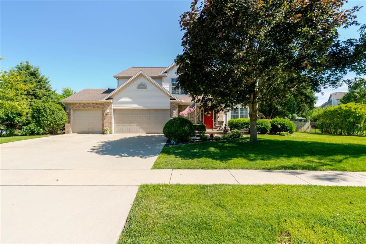 3711 Rave Road Bloomington, IL 61704 - Photo 2 of 56