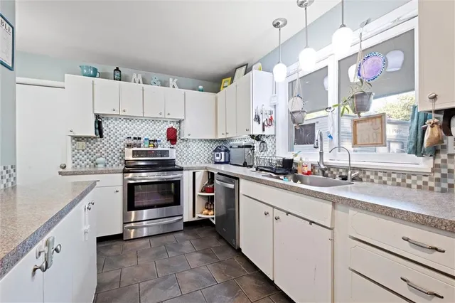 $295,000 | 1200 Northeast 57th Terrace, Kansas City, MO 64118