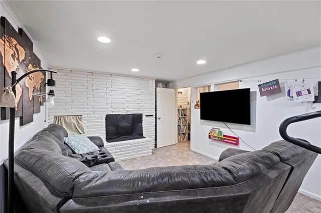 $295,000 | 1200 Northeast 57th Terrace, Kansas City, MO 64118