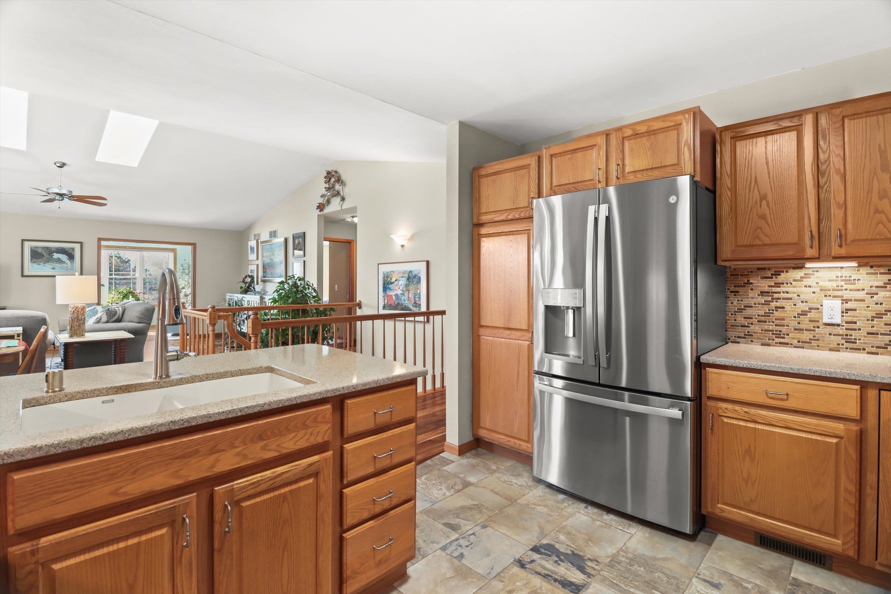 5603 Calico Drive Madison, WI 53718 - Photo 6 of 33