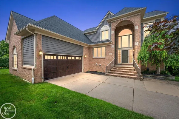 $649,900 | 59807 Glacier Ridge North, Unit #59, Washington, MI 48094