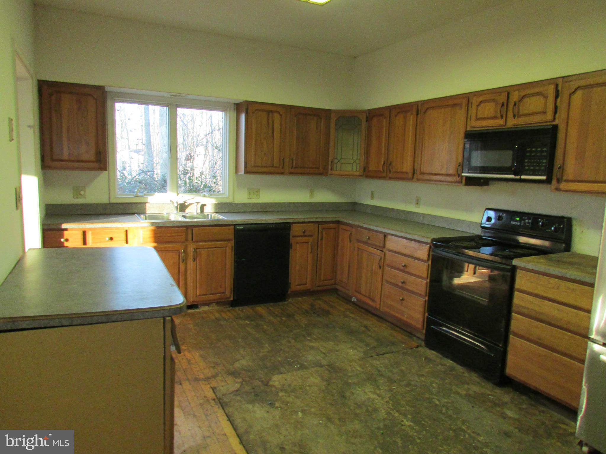2348 Steamboat Run Road Shepherdstown, WV 25443 - Photo 17 of 30 Kitchen