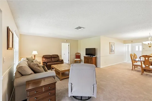 $195,000 | 1267 Hazeltine Drive, Fort Myers, FL 33919