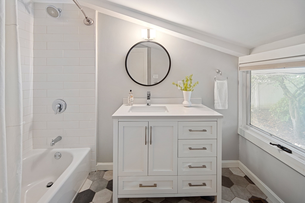 91 Glenellen Road Boston, MA 02132 - Photo 21 of 29 Gallery Image 21