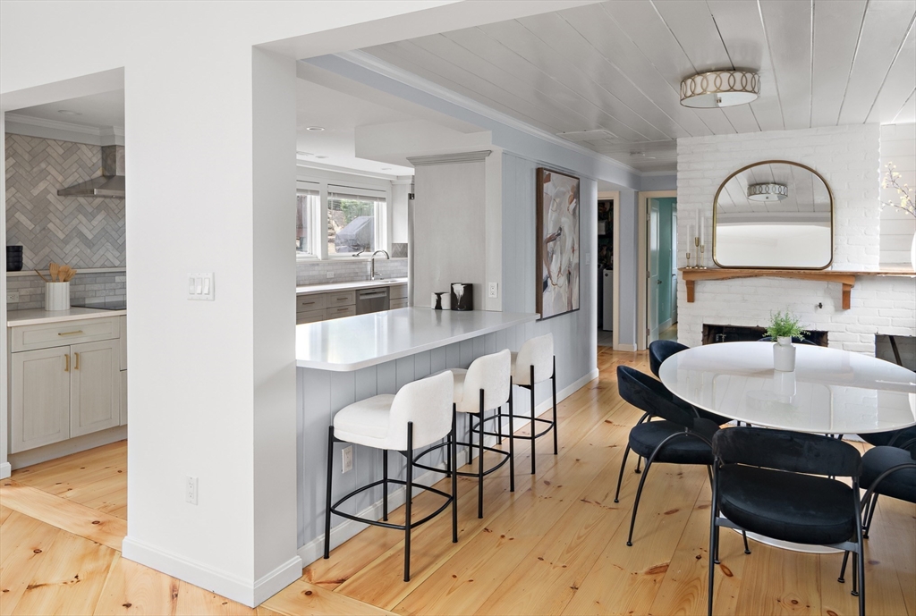 91 Glenellen Road Boston, MA 02132 - Photo 5 of 29 Gallery Image 5