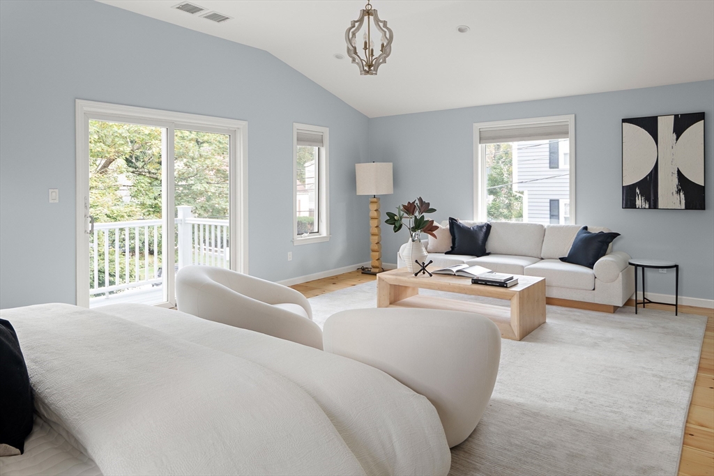 91 Glenellen Road Boston, MA 02132 - Photo 8 of 29 Gallery Image 8