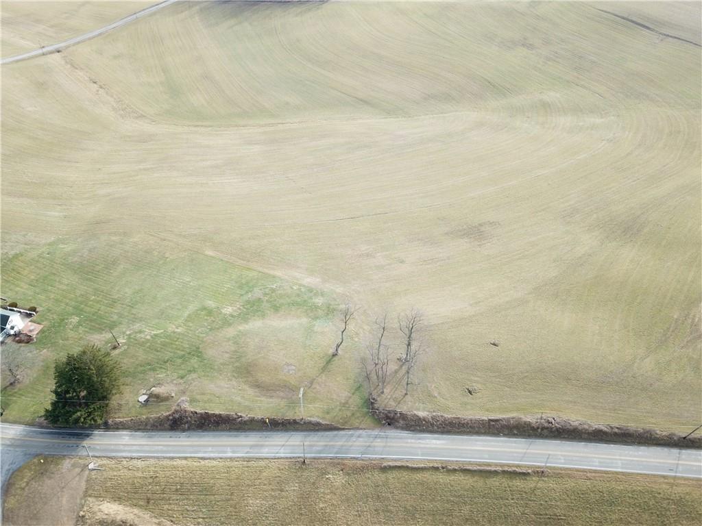 2 Wises Grove Road Beaver Falls, PA 15010 - Photo 3 of 7