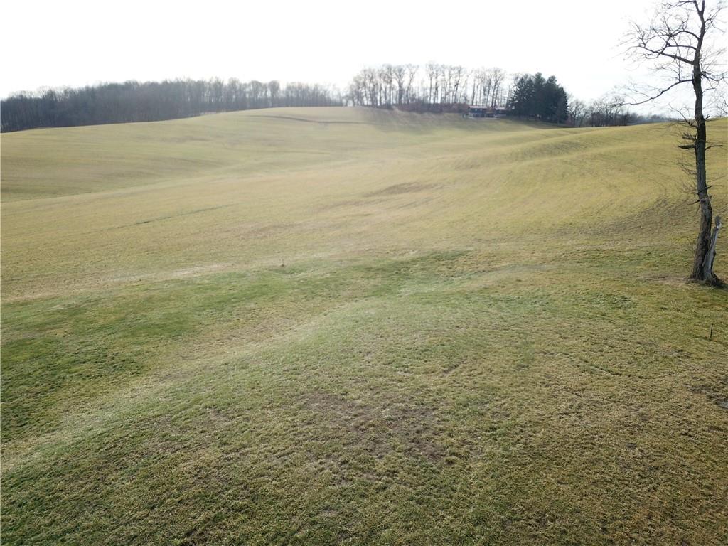 2 Wises Grove Road Beaver Falls, PA 15010 - Photo 7 of 7 a view of an ocean