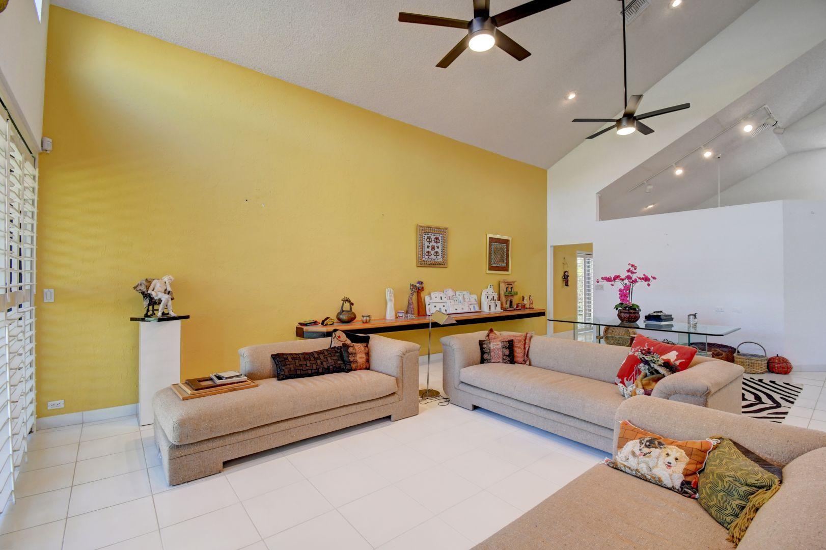 17517 Vía Capri Boca Raton, FL 33496 - Photo 8 of 31 11_dsc_3499_500_501_502_503