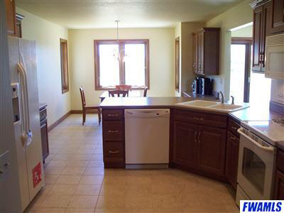 1230 East Monroe Street Decatur, IN 46733 - Photo 2 of 6