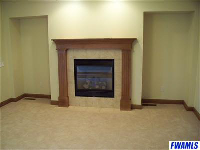 1230 East Monroe Street Decatur, IN 46733 - Photo 5 of 6