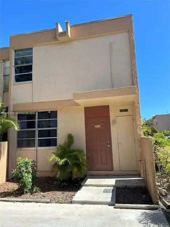 $360,000 | 6133 Southwest 69th Street, Unit 38, South Miami, FL 33143
