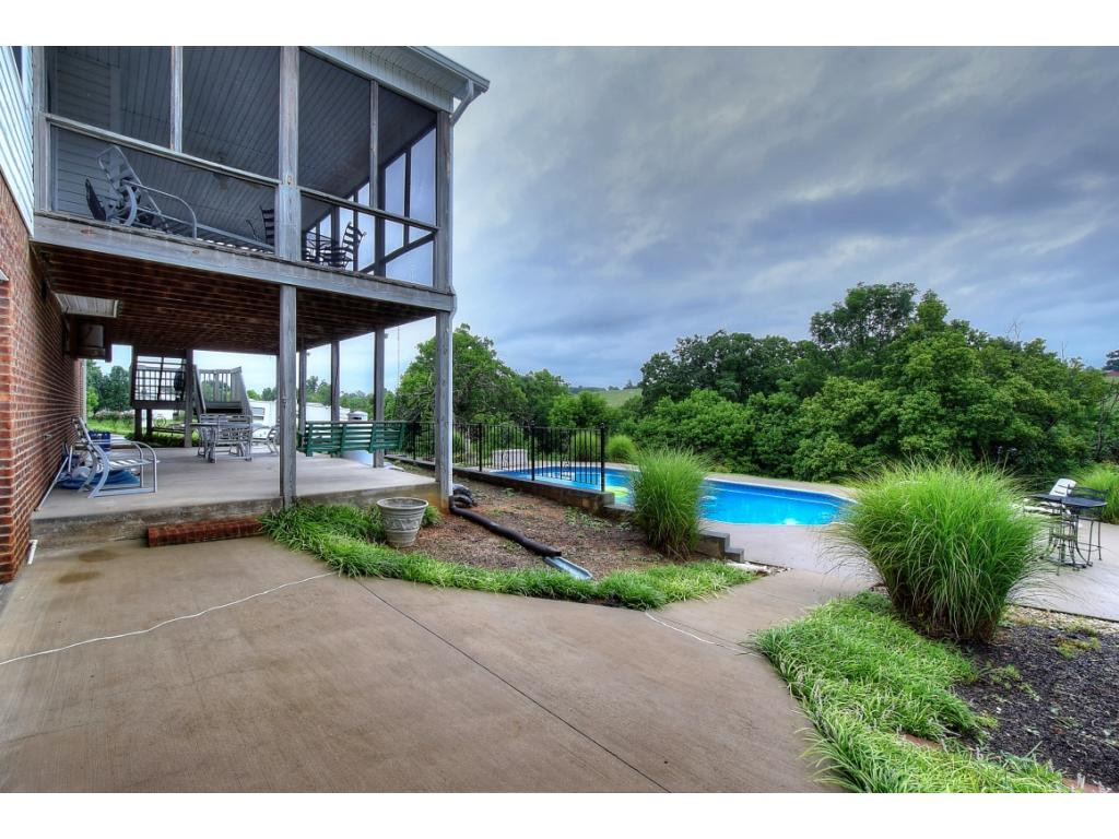 130 W Road Gray, TN 37615 - Photo 25 of 36 Overlooking Pool