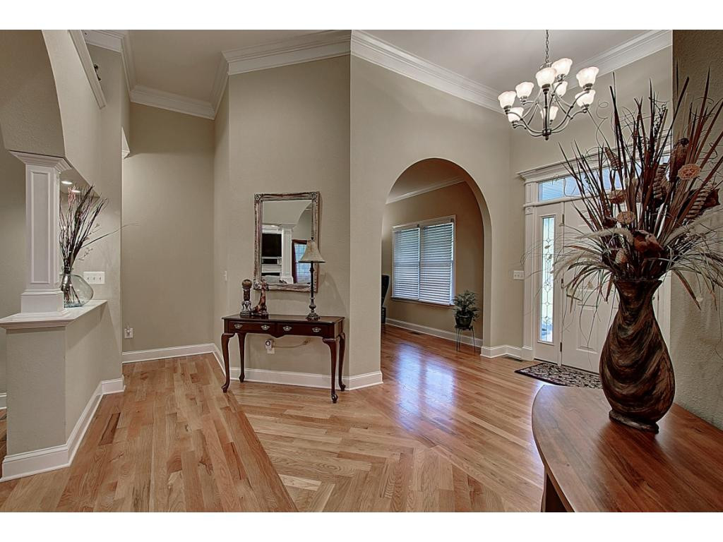 130 W Road Gray, TN 37615 - Photo 7 of 36 Foyer OfficeLiving Room