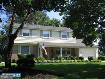 828 Hilltop Road Cinnaminson, NJ 08077 - Photo 1 of 8