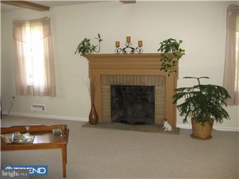 828 Hilltop Road Cinnaminson, NJ 08077 - Photo 5 of 8