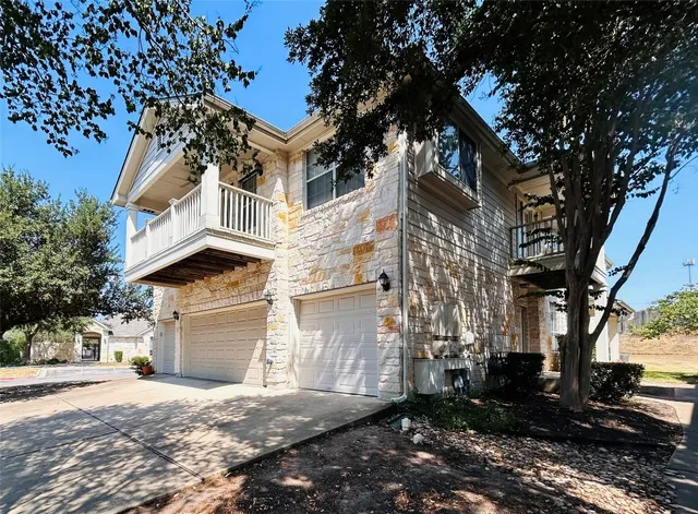 $1,595 | 1900 Scofield Ridge Parkway, Unit 1701, Austin, TX 78727