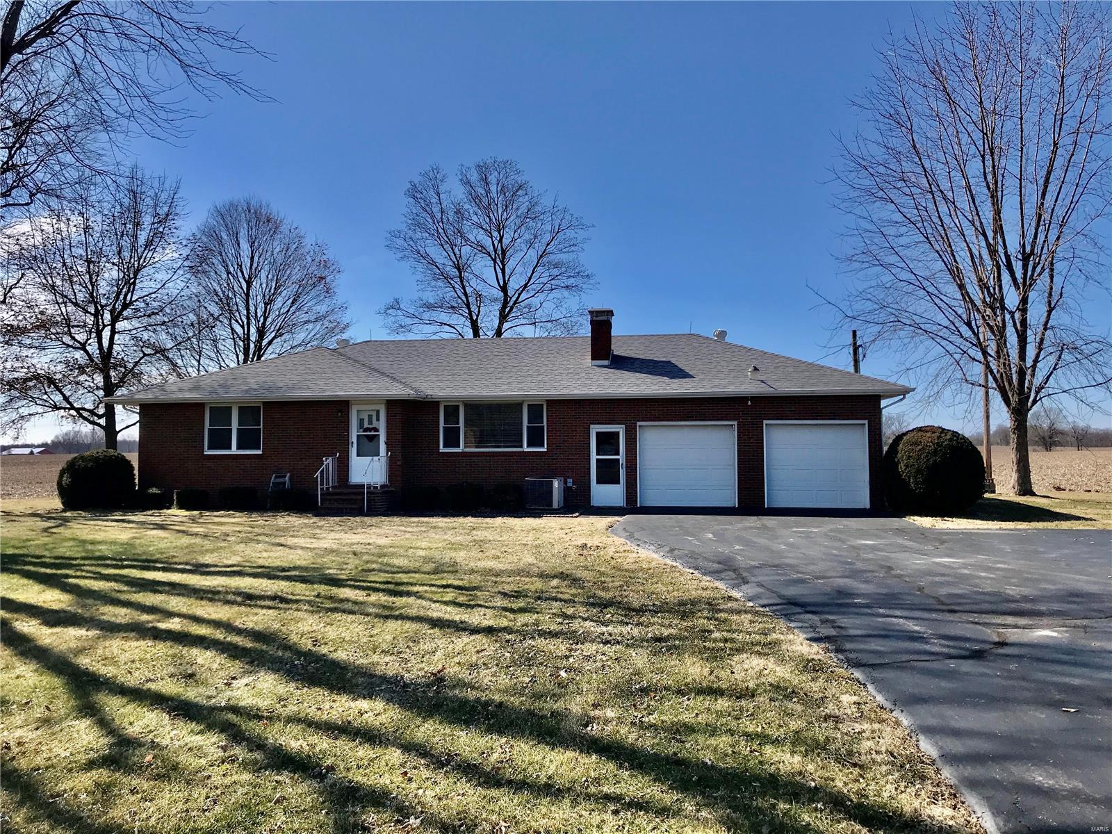 8307 Highway 159 Dorsey, IL 62021 - Photo 1 of 15 Gallery Image 1