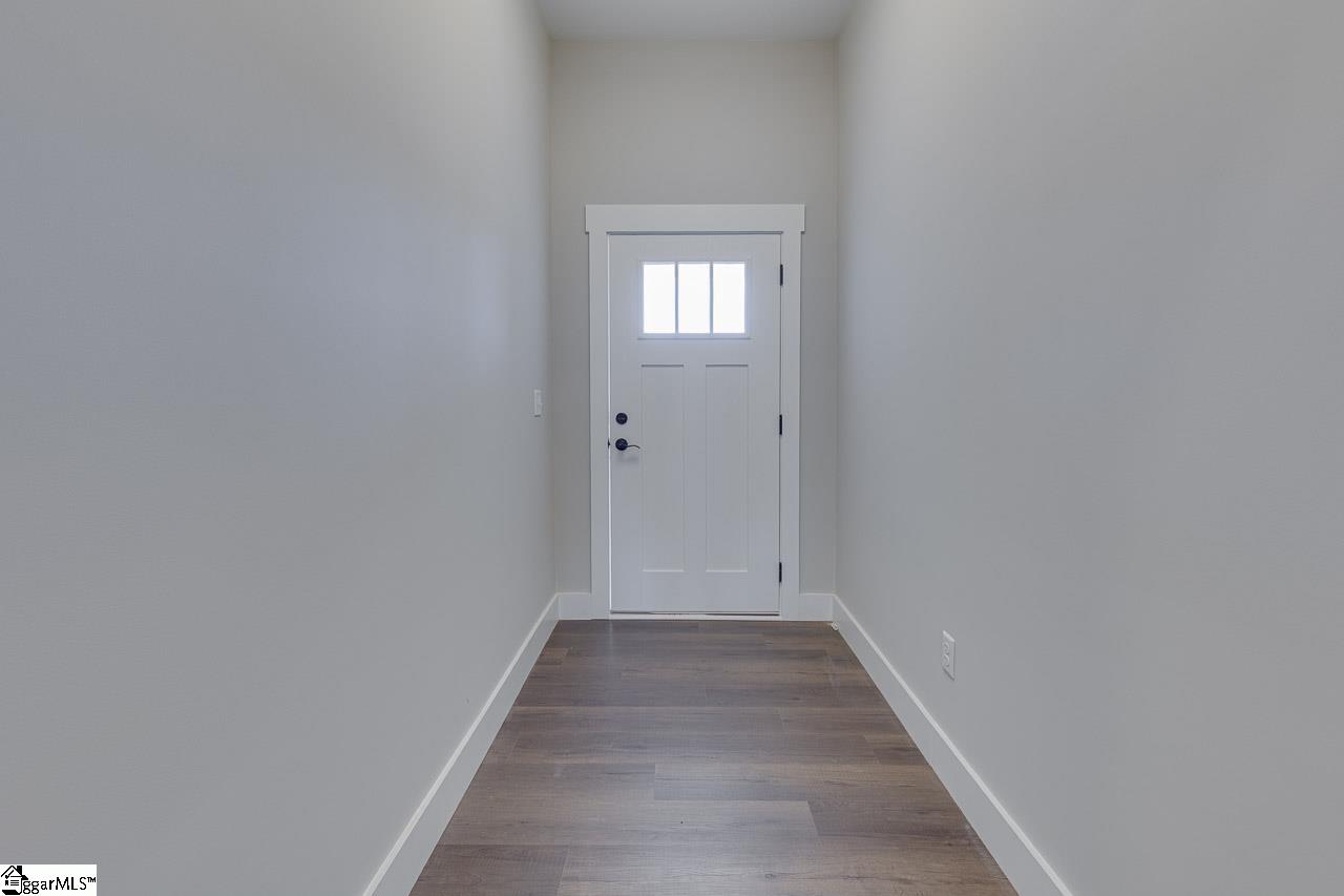 123 Hideaway Lane Easley, SC 29640 - Photo 8 of 47