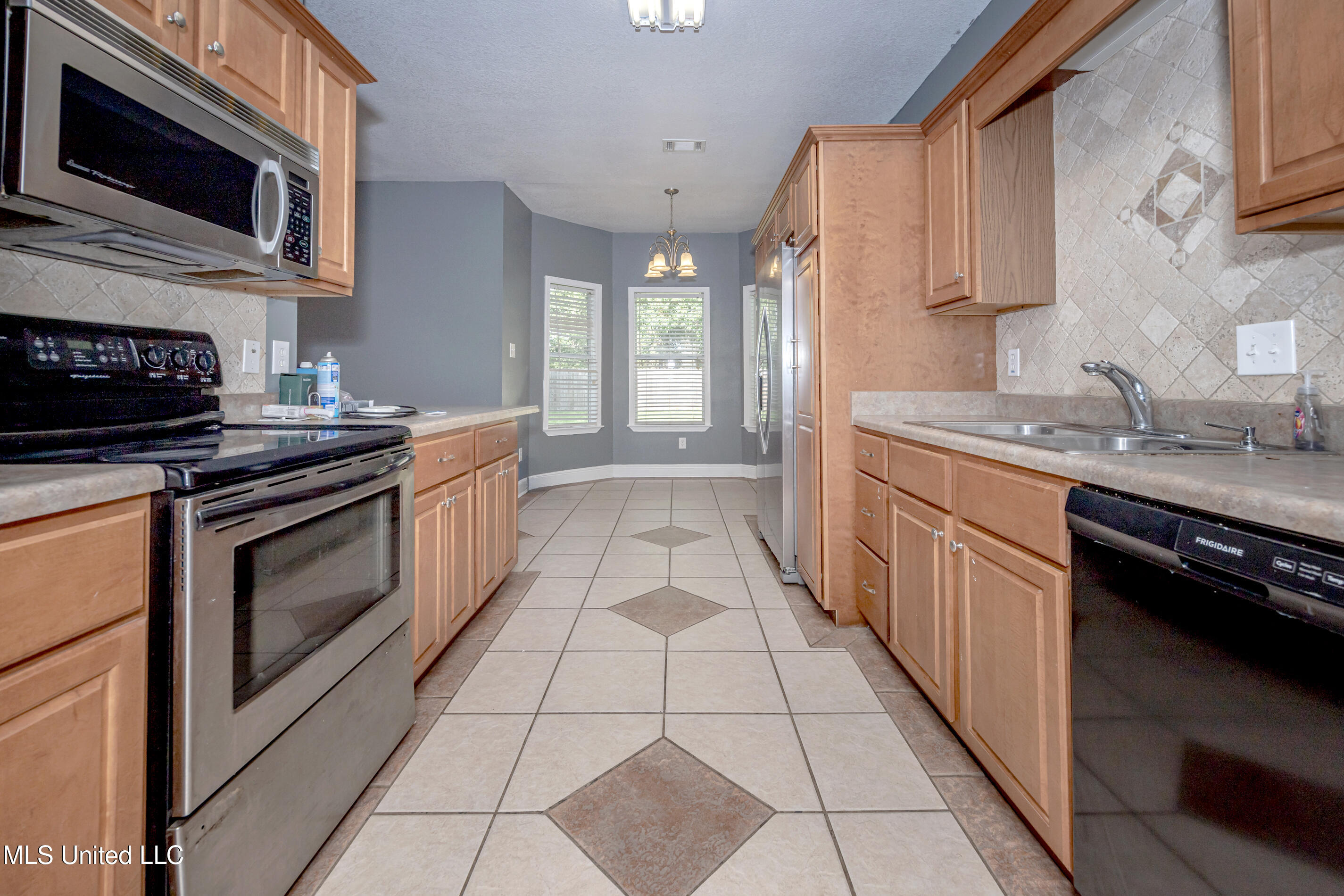 8002 Martin Bluff Road Gautier, MS 39553 - Photo 9 of 34 IMG_0005