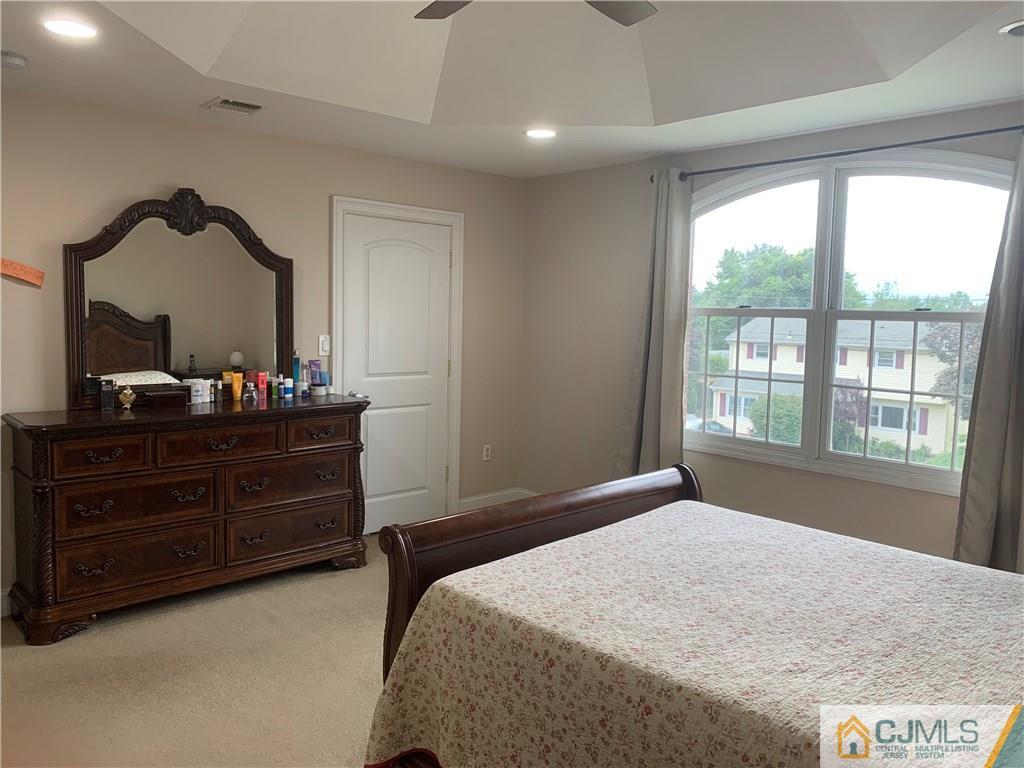 56 Chestnut Street Edison, NJ 08817 - Photo 23 of 34 Gallery Image 23