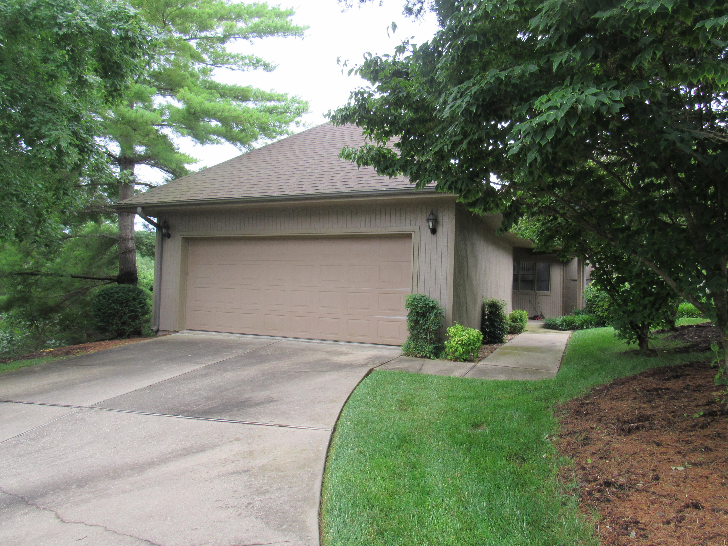 1714 Cedar Ridge Way Reeds Spring, MO 65737 - Photo 1 of 1 Front View
