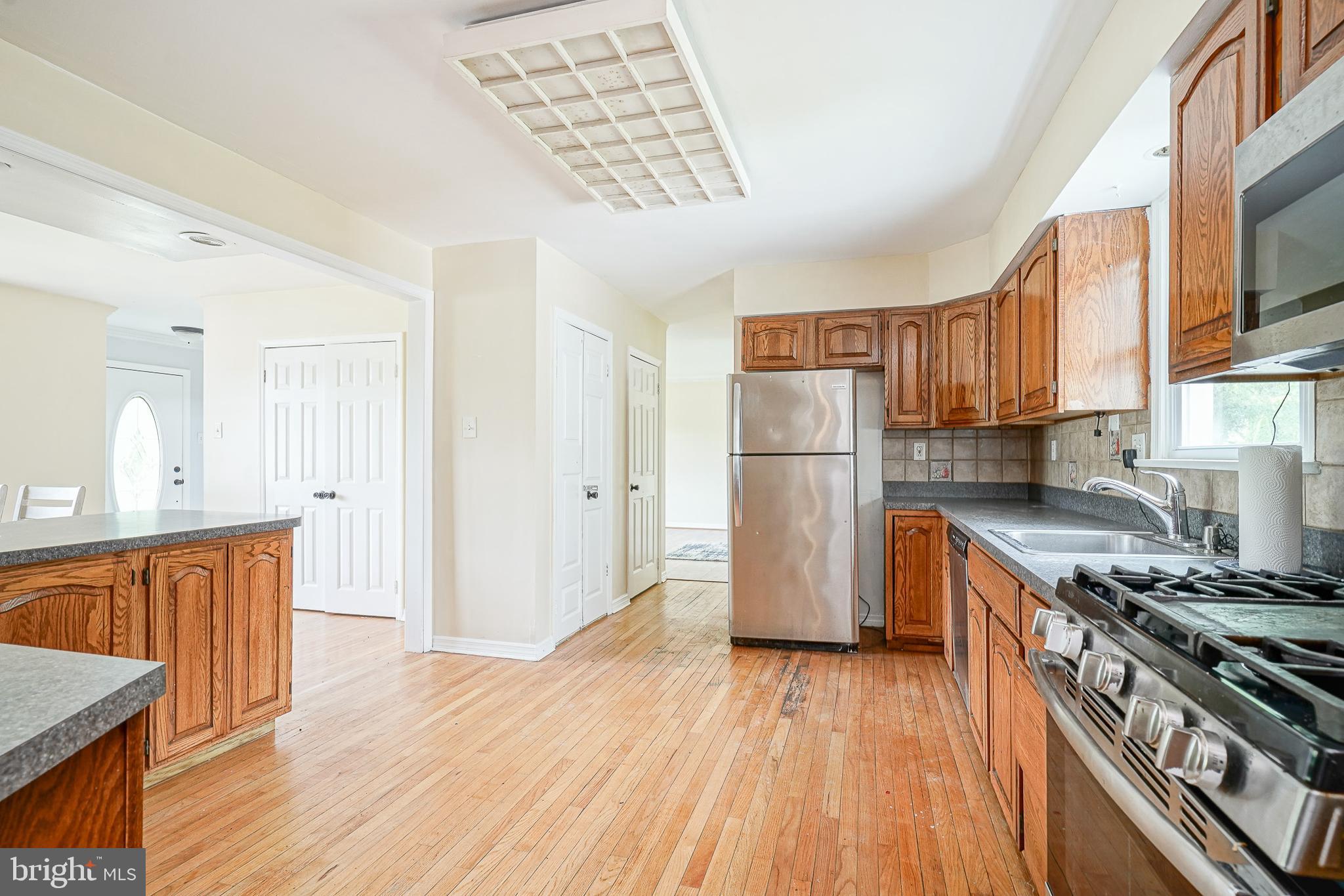 562 Hurffville - Cross Keys Road Sewell, NJ 08080 - Photo 9 of 35
