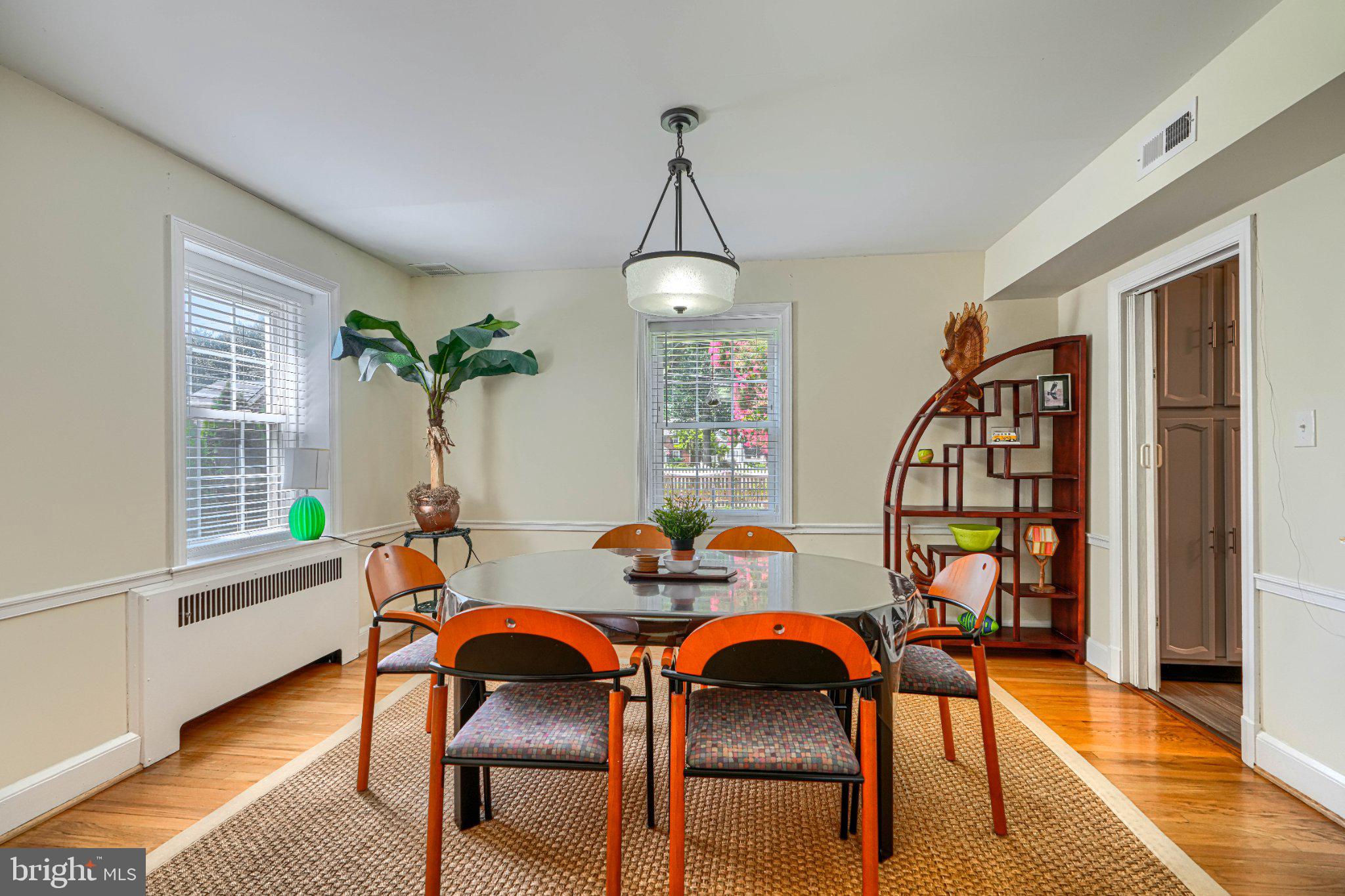 3006 Dunmore Road Dundalk, MD 21222 - Photo 10 of 56 Bright and inviting dining space.