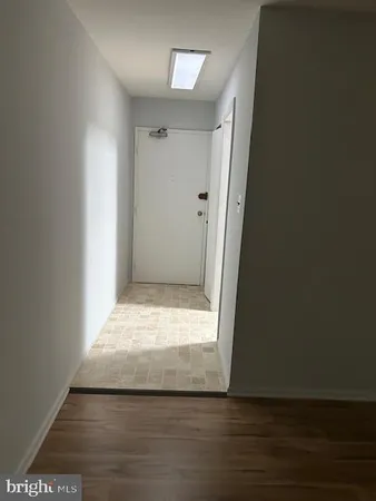 $2,300 | 1923 Wilson Lane, Unit 201, McLean, VA 22102