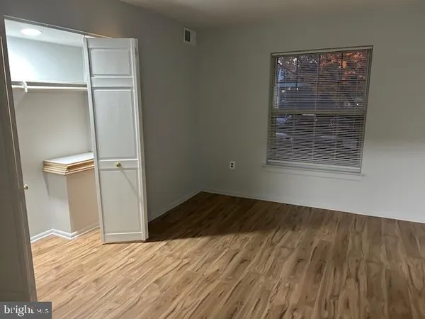 $2,300 | 1923 Wilson Lane, Unit 201, McLean, VA 22102